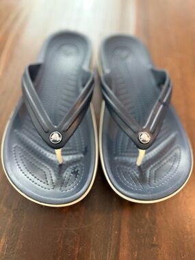 CROCS Black Flip Flop Sandals - Size 10W